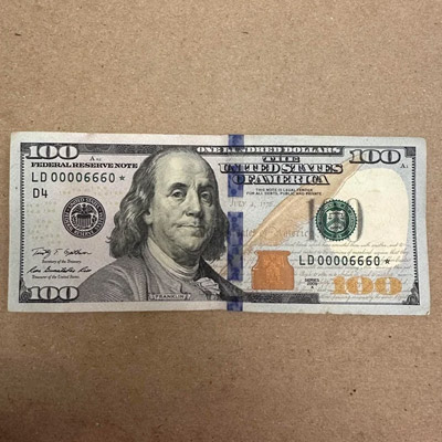 Counterfeit US 100 Dollar Bills